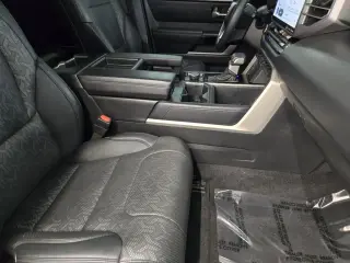 Toyota Tundra 2023 4x4 Limitado HV 4dr CrewMax Cab Pickup SB