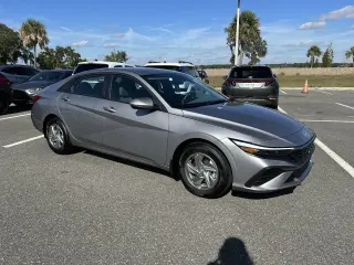 Hyundai ELANTRA 2026 SE 4dr Sedán