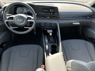 Hyundai ELANTRA 2026 SE 4dr Sedán