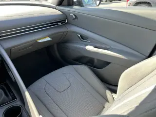 Hyundai ELANTRA 2026 SE 4dr Sedán