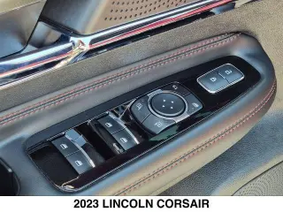 Corsair 2023 Reserve 4dr SUV