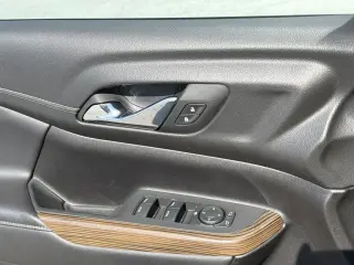 GMC Acadia 2023 SLE 4 SUV