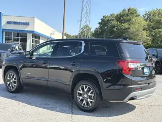 GMC Acadia 2023 SLE 4 SUV