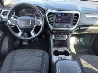 GMC Acadia 2023 SLE 4 SUV