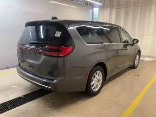 Chrysler Pacifica 2023 Touring L 4dr Mini-Van