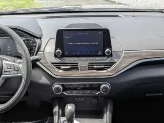 Nissan Altima 2025 2.5 SV 4dr Sedán