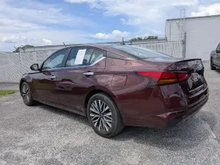 Nissan Altima 2025 2.5 SV 4dr Sedán