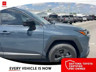 Toyota RAV4 2026 AWD LE 4dr SUV