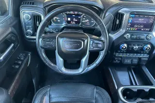 GMC Sierra 1500 2019 4x4 Denali 4dr Crew Cab 5.8 ft. SB