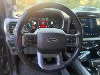 Ford F-150 2021 4x4 Lariat 4dr SuperCrew 5.5 ft. SB