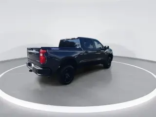 Chevrolet Silverado 1500 2023 4x4 Custom Trail Boss 4dr Crew Cab 5.8 ft. SB