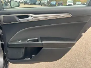 Ford Fusion 2020 SE 4dr Sedán