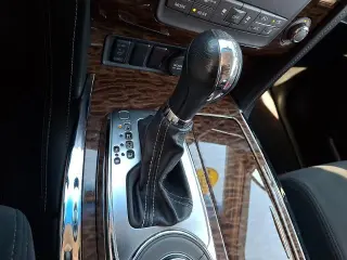 Nissan Armada 2017 4x2 SV 4dr SUV