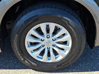 Nissan Armada 2017 4x2 SV 4dr SUV