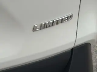 Toyota RAV4 2020 Limited 4dr SUV