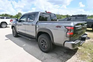 Nissan Frontier 2026 4x4 PRO-4X 4dr Crew Cab 5 ft. SB