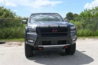 Nissan Frontier 2026 4x4 PRO-4X 4dr Crew Cab 5 ft. SB