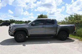 Nissan Frontier 2026 4x4 PRO-4X 4dr Crew Cab 5 ft. SB