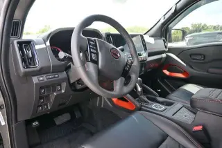 Nissan Frontier 2026 4x4 PRO-4X 4dr Crew Cab 5 ft. SB
