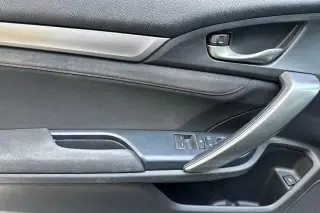 Honda Civic 2019 Si 2dr Coupé con neumáticos de verano