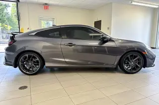Honda Civic 2019 Si 2dr Coupé con neumáticos de verano
