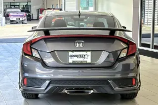 Honda Civic 2019 Si 2dr Coupé con neumáticos de verano