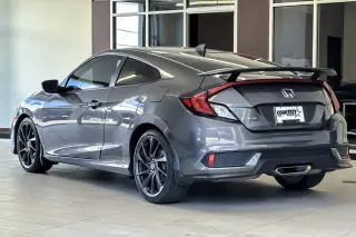 Honda Civic 2019 Si 2dr Coupé con neumáticos de verano
