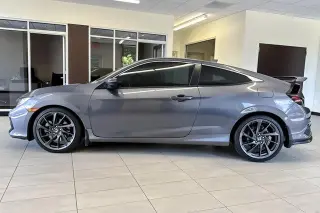 Honda Civic 2019 Si 2dr Coupé con neumáticos de verano