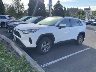 Toyota RAV4 Híbrido 2024 AWD XLE 4dr SUV