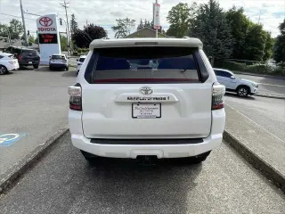 Toyota 4Runner 2024 4x4 SR5 Premium 4dr SUV