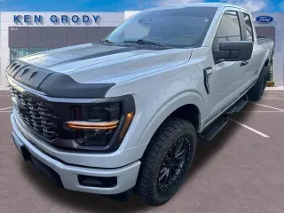 Ford F-150 2024 4x2 STX 4dr SuperCab 6.5 ft. SB
