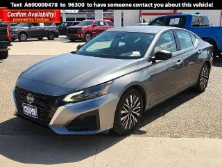 Nissan Altima 2025 2.5 SV 4dr Sedán