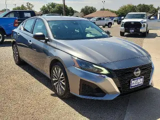 Nissan Altima 2025 2.5 SV 4dr Sedán