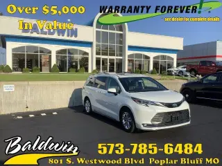 Toyota Sienna 2022 AWD Platino 7 Pasajeros 4 puertas Minivan