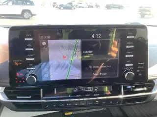 Toyota Sienna 2022 AWD Platino 7 Pasajeros 4 puertas Minivan