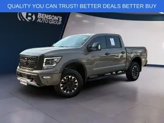 Nissan Titan 2023 4x4 PRO-4X 4dr Crew Cab 5.6 ft. SB