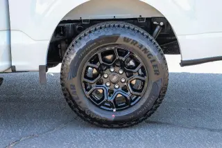 FORD F-150 2023 4x2 XLT 4dr SuperCrew 5.5 ft. SB