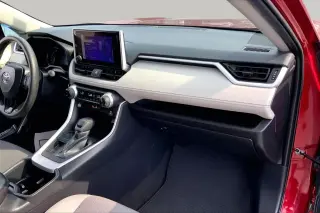 Toyota RAV4 2024 XLE SUV de 4 puertas