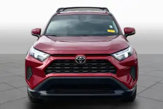 Toyota RAV4 2024 XLE SUV de 4 puertas