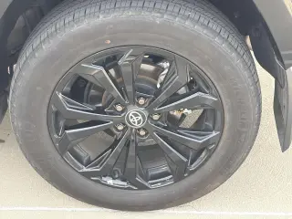 Toyota RAV4 Hybrid 2023 AWD XSE SUV de 4 puertas