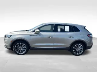 Lincoln Nautilus 2023 AWD Reserve SUV de 4 puertas