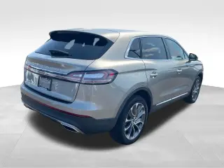 Lincoln Nautilus 2023 AWD Reserve SUV de 4 puertas