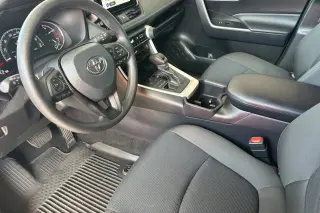 Toyota RAV4 2024 AWD LE SUV de 4 puertas