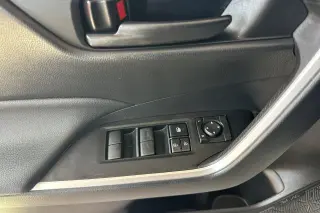 Toyota RAV4 2024 AWD LE SUV de 4 puertas