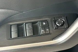 Toyota RAV4 2024 AWD LE SUV de 4 puertas
