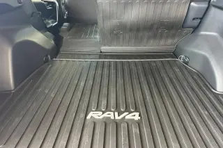 Toyota RAV4 2024 AWD LE SUV de 4 puertas