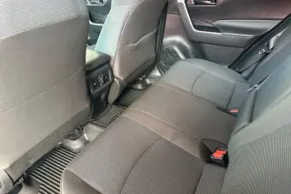Toyota RAV4 2024 AWD LE SUV de 4 puertas