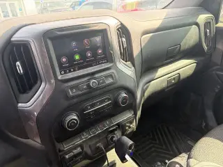 Chevrolet Silverado 1500 2020 4x4 Custom Trail Boss Cabina Doble de 4 puestas y caja estándar de 5.8 pies