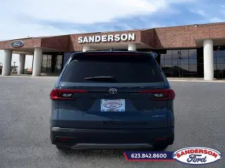 Toyota Grand Highlander 2024 Limited SUV de 4 puertas