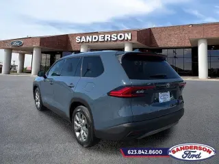 Toyota Grand Highlander 2024 Limited SUV de 4 puertas